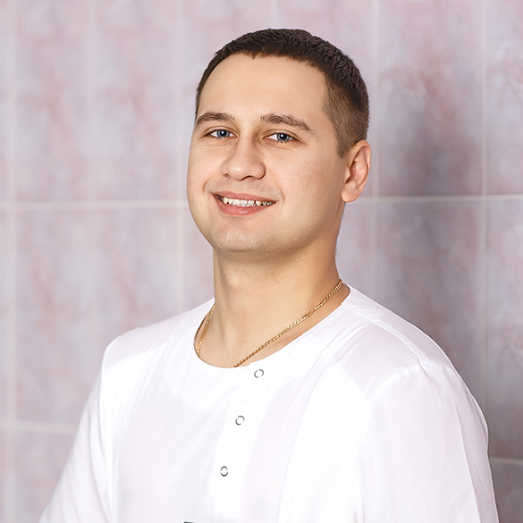 Врач-стоматолог общей практики Никита Глушков